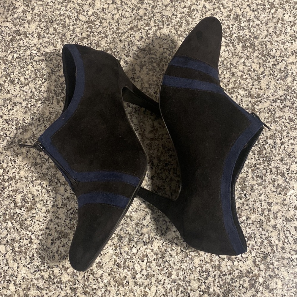 Impo Triumph Suede Booties with Zipper - Picture 2 of 10